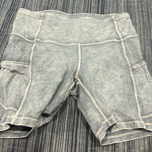 lululemon shorts RARE COLOR